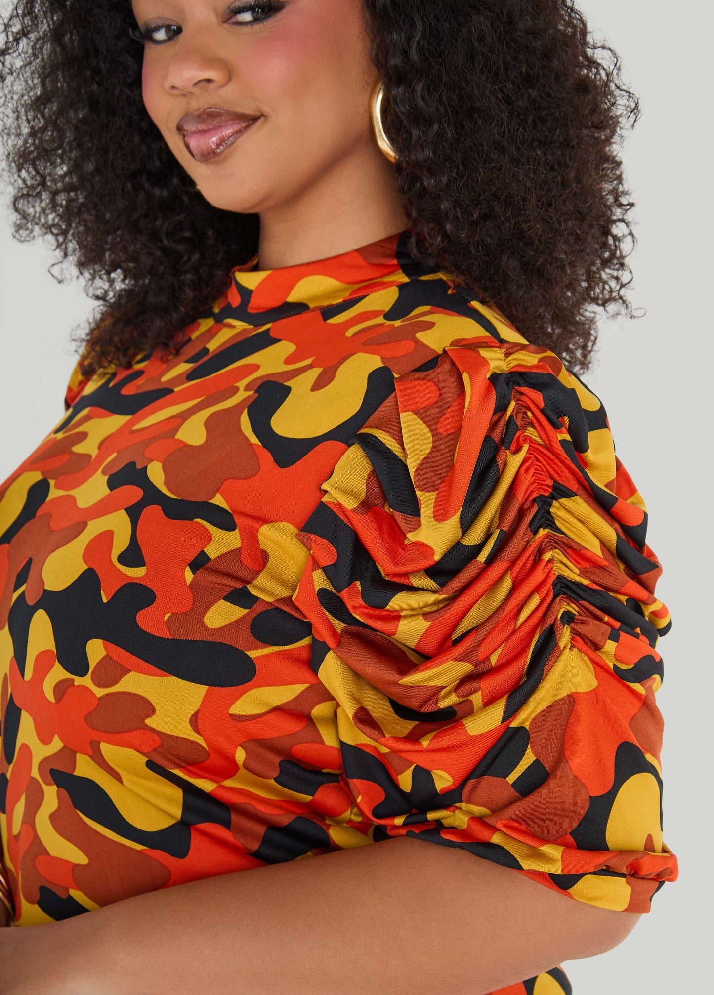 Puff Sleeved Camo Print Top