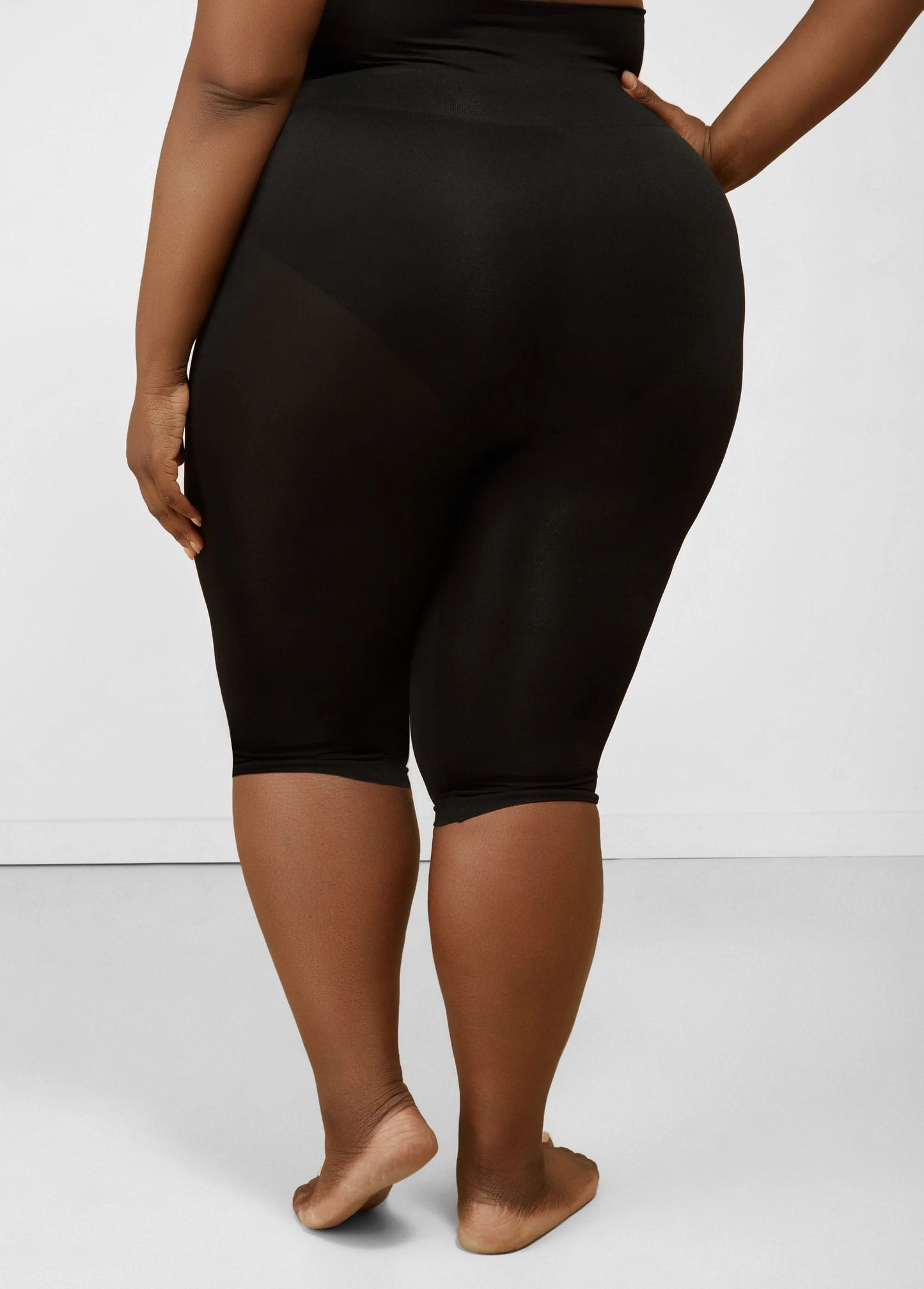 Medium Control Shaping Capri