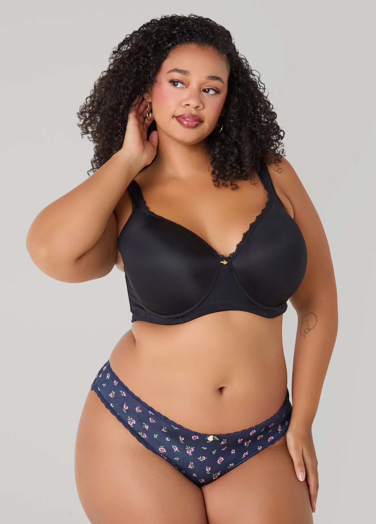 Lace Trimmed 3 Pack Bikini Panties