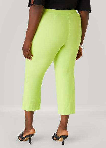 Mid Rise Pull On Capris