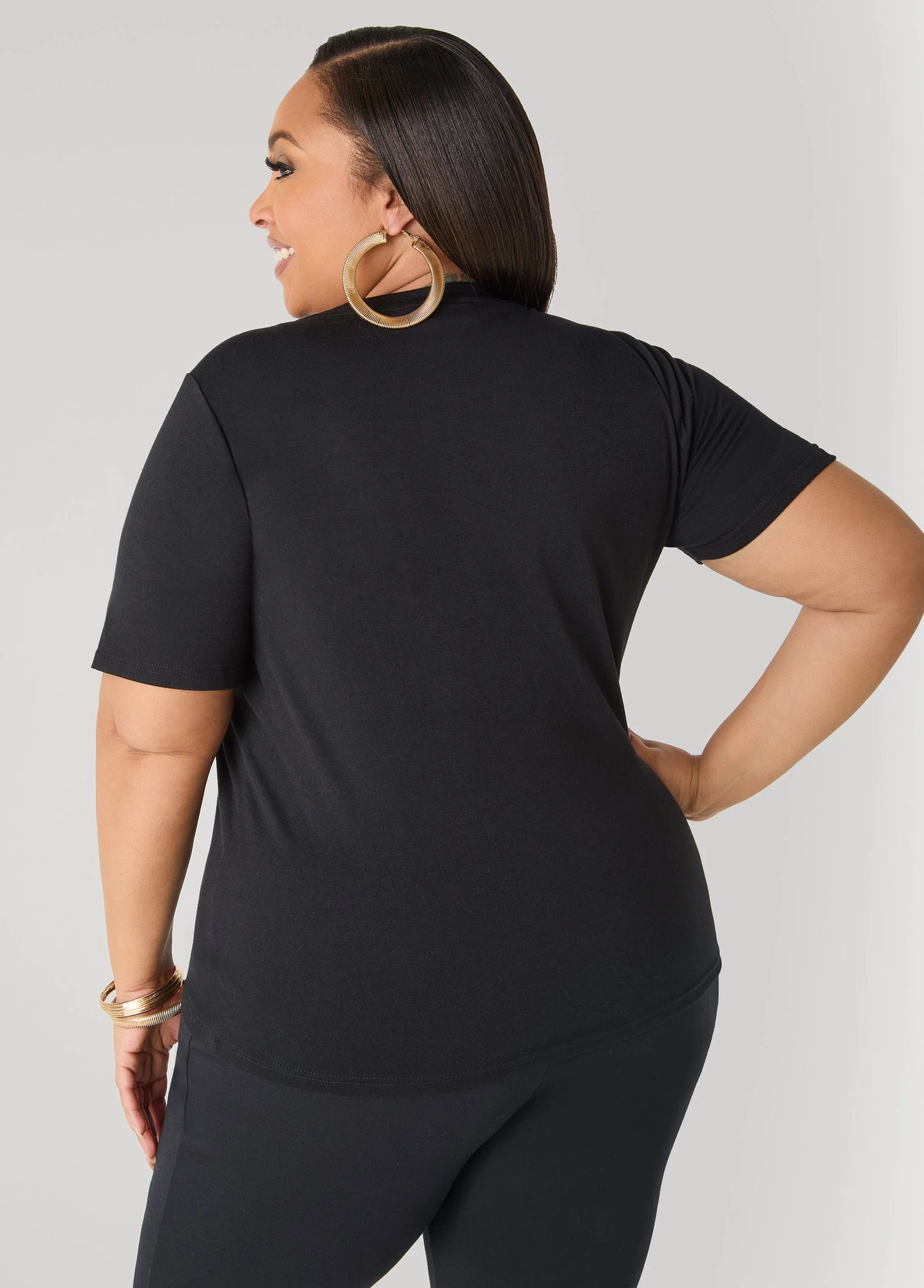 I Am A Queen Graphic Tee