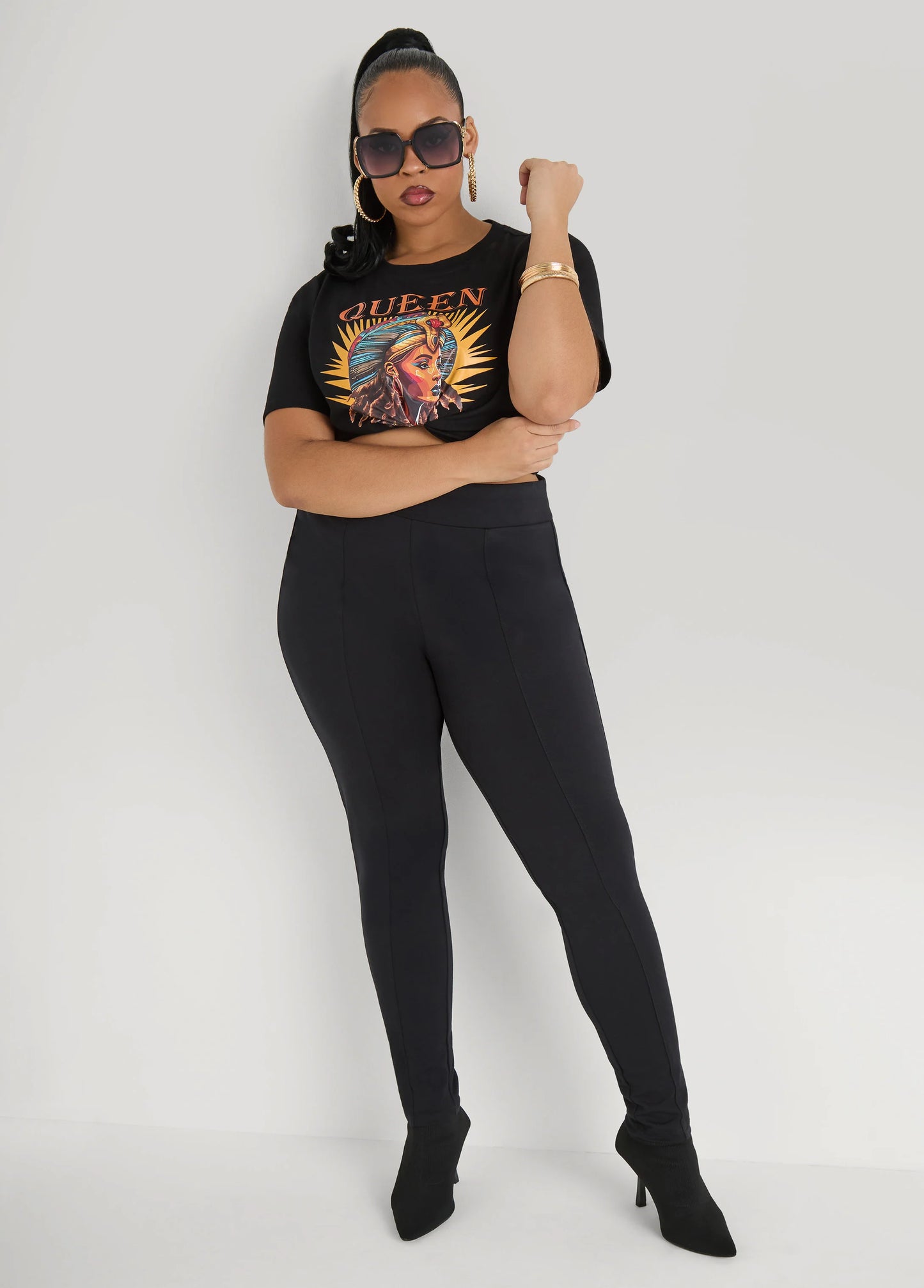 Queen Graphic Tee