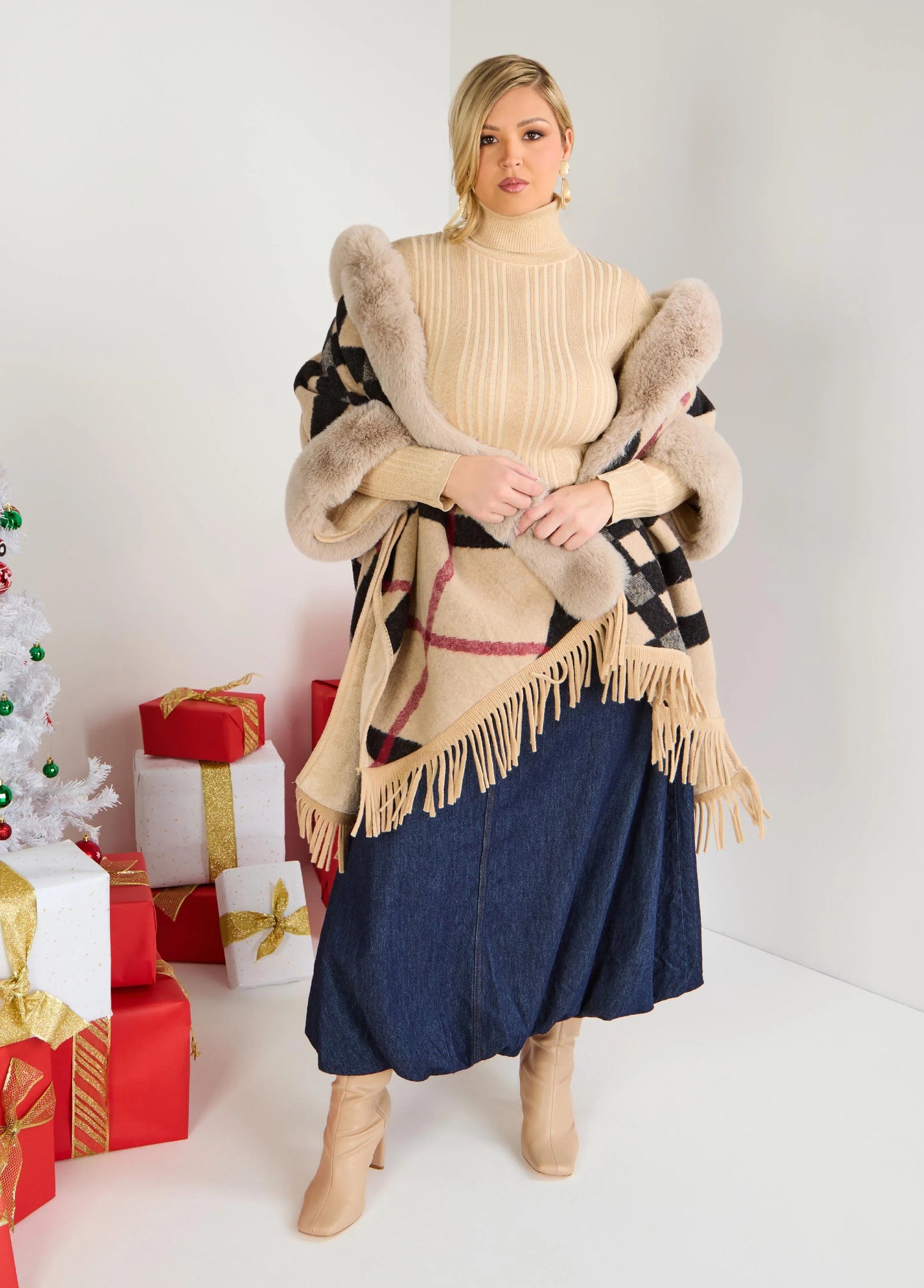 Adrienne Vittadini Plaid Ruana